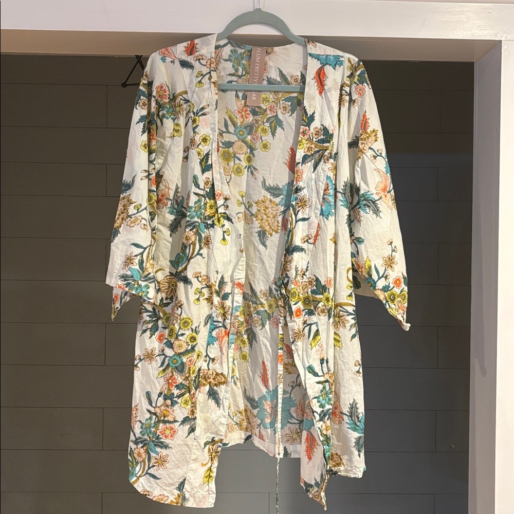 Plum Pretty Sugar Floral Print Robe